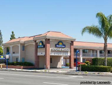 Days Inn By Wyndham Downey Exterior foto